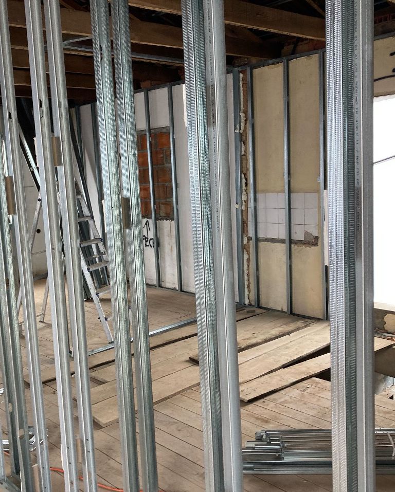 Obra em curso — estrutura pladur