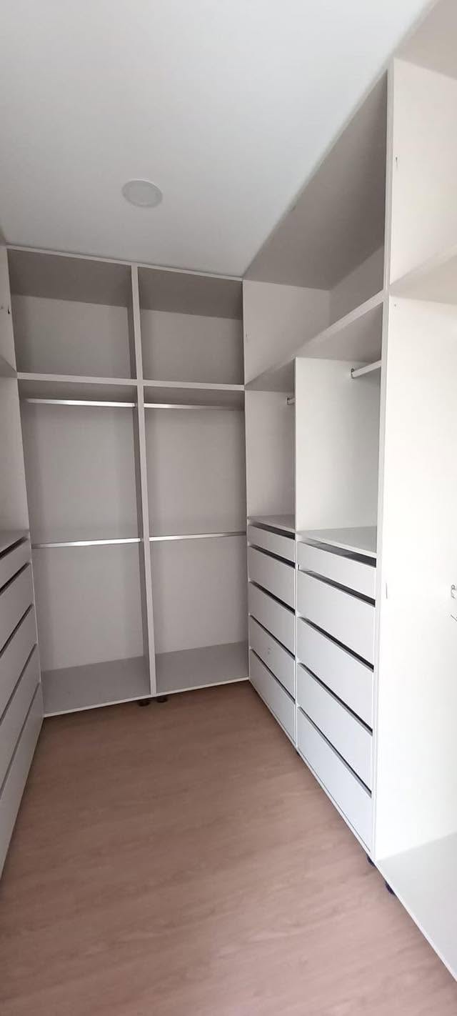 Roupeiro closet por medida